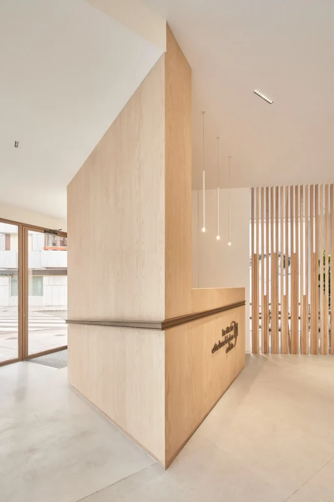 oftalmología colon-interior de la empresa