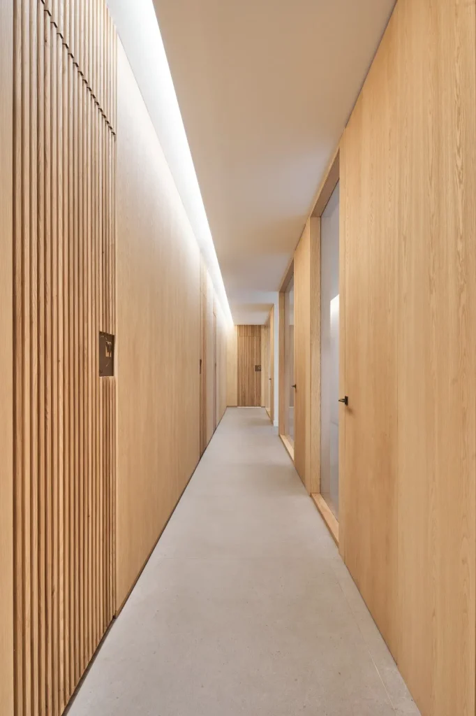 oftalmología colon - pasillo de la empresa