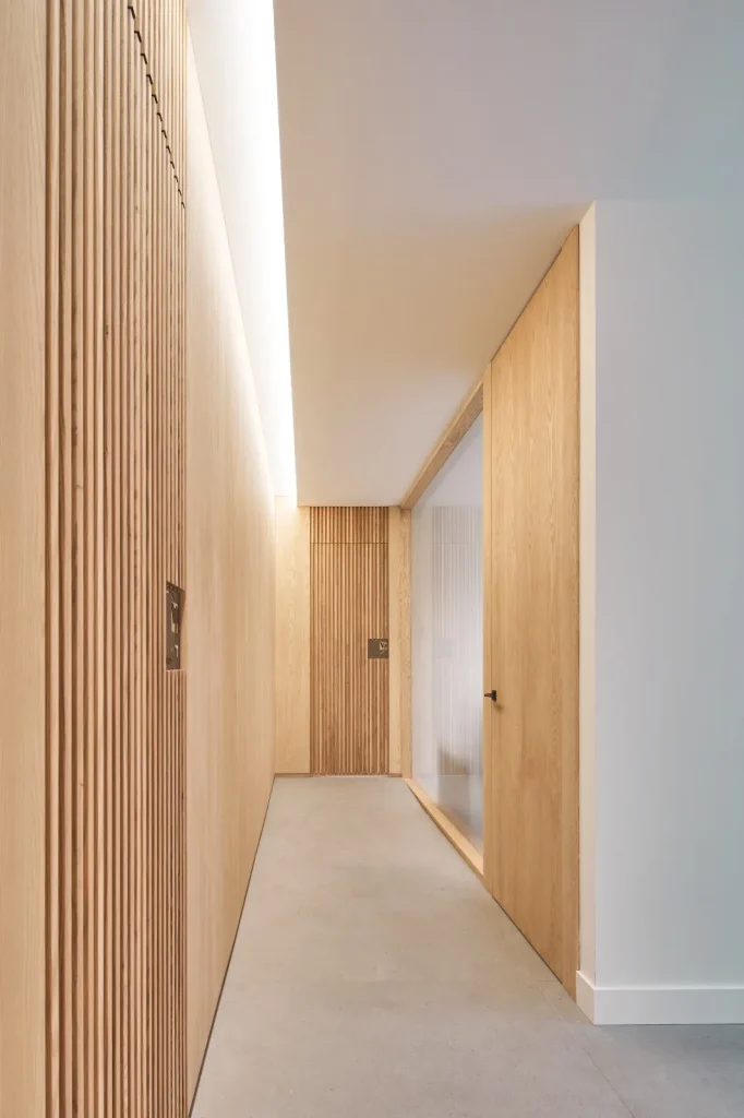 oftalmología colon - pasillo de la empresa 2